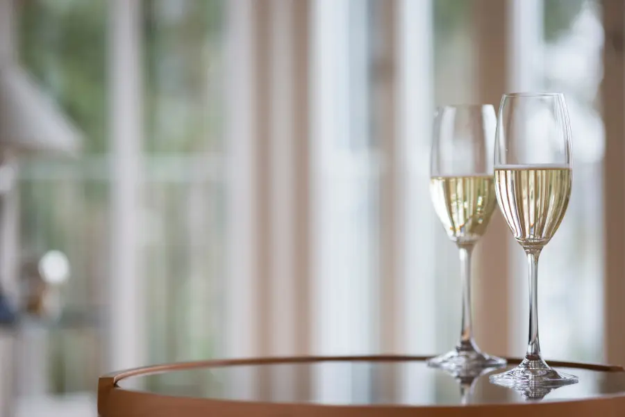 Champagne on Arrival Champagne on Arrival
